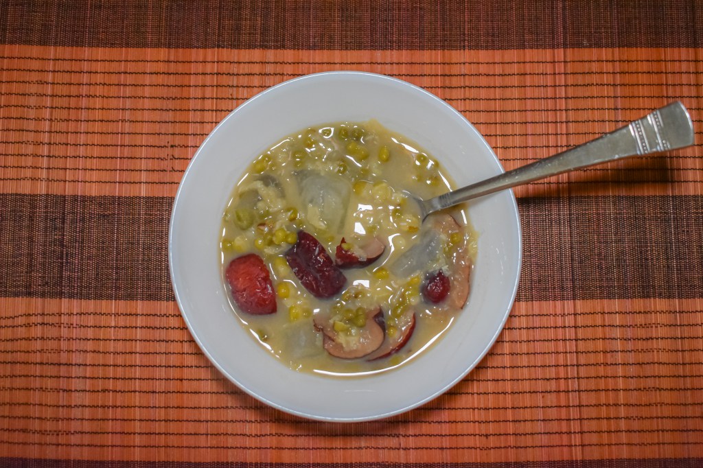 Tri-Blend Healing Dessert Soup (Chè Đậu Xanh, Táo Đỏ & Nha&nbsp;Đam)